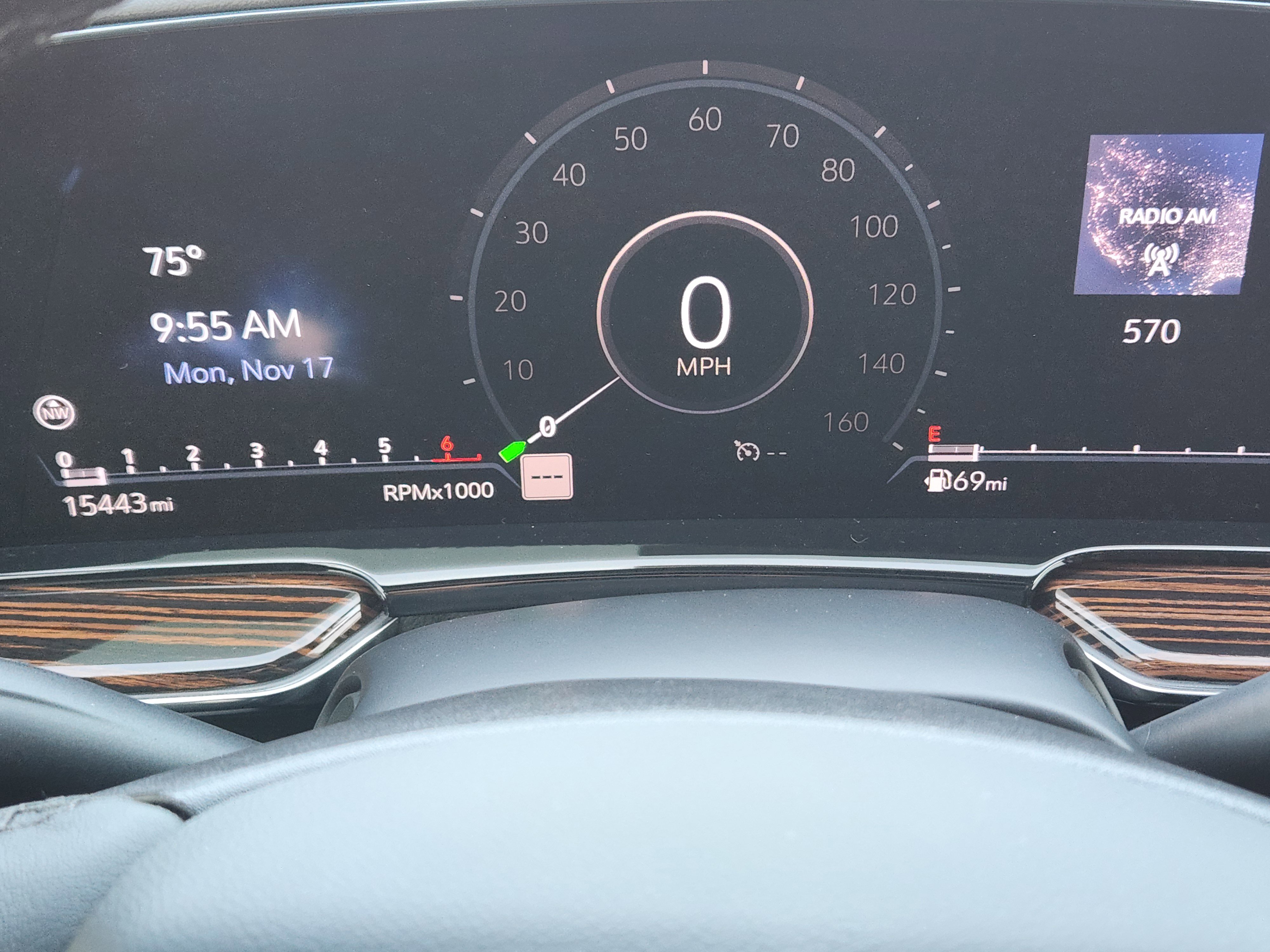 Certified 2024 Cadillac Escalade Luxury image 16