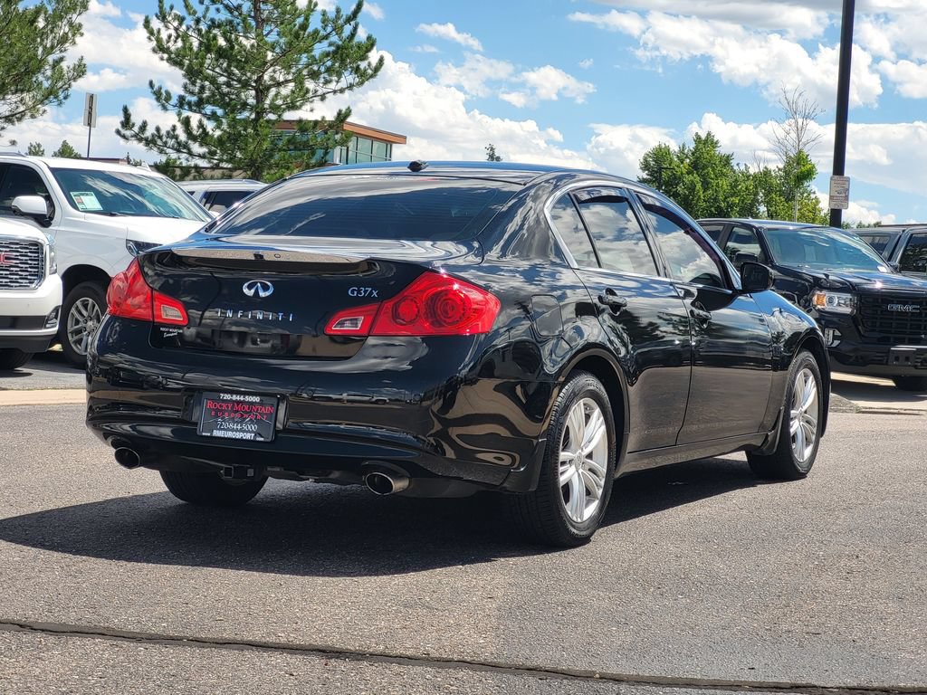 Used 2011 INFINITI G37 x Sedan w/ Premium Pkg AWD/4WD image 3