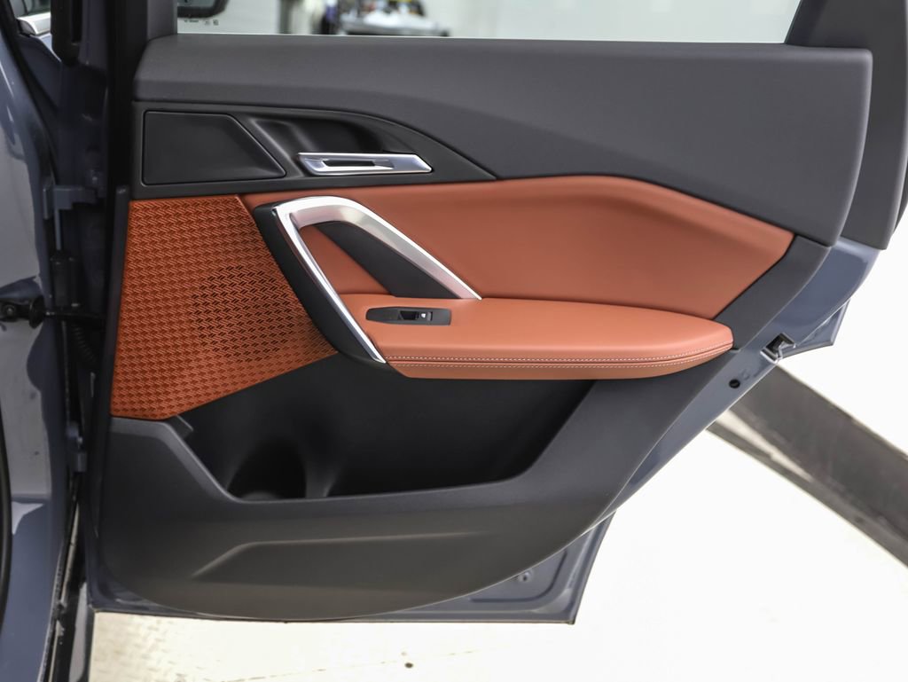 New 2026 BMW X1 xDrive28i w/ Technology Package image 25