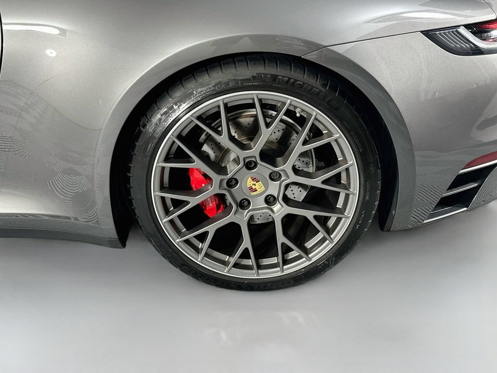 Certified 2023 Porsche 911 Carrera 4S AWD/4WD image 31