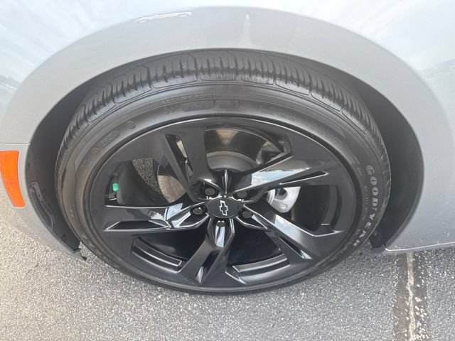 Used 2024 Chevrolet Camaro LT w/ Technology Package RWD image 12