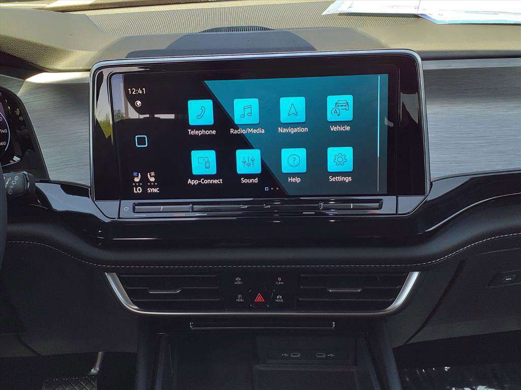 New 2026 Volkswagen Atlas Cross Sport SE image 13