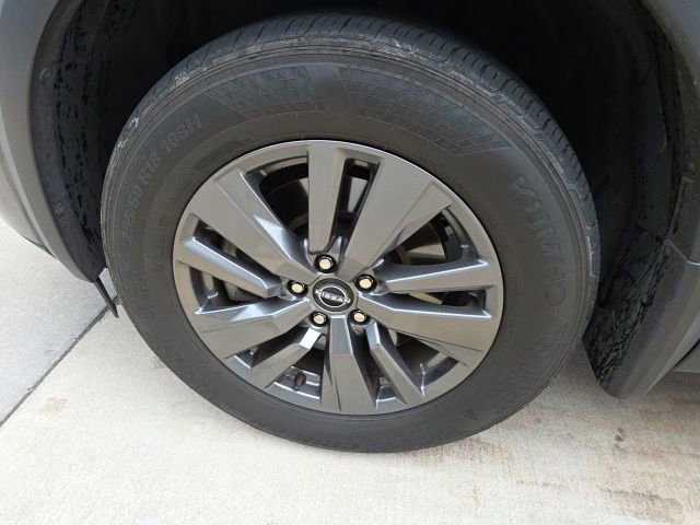 Used 2023 Nissan Pathfinder S FWD image 10