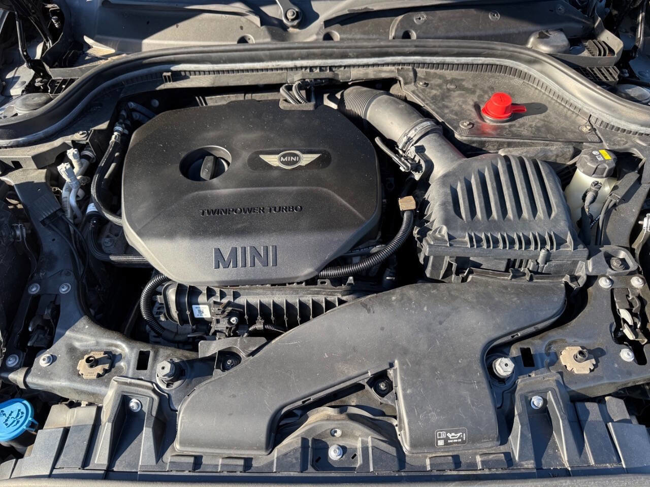 Used 2018 MINI Cooper 2-Door Hardtop image 21