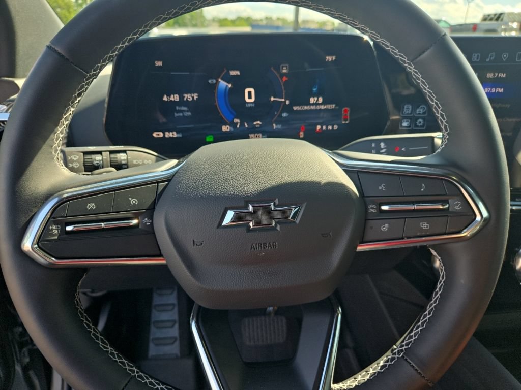 Certified 2025 Chevrolet Blazer EV LT AWD/4WD image 20