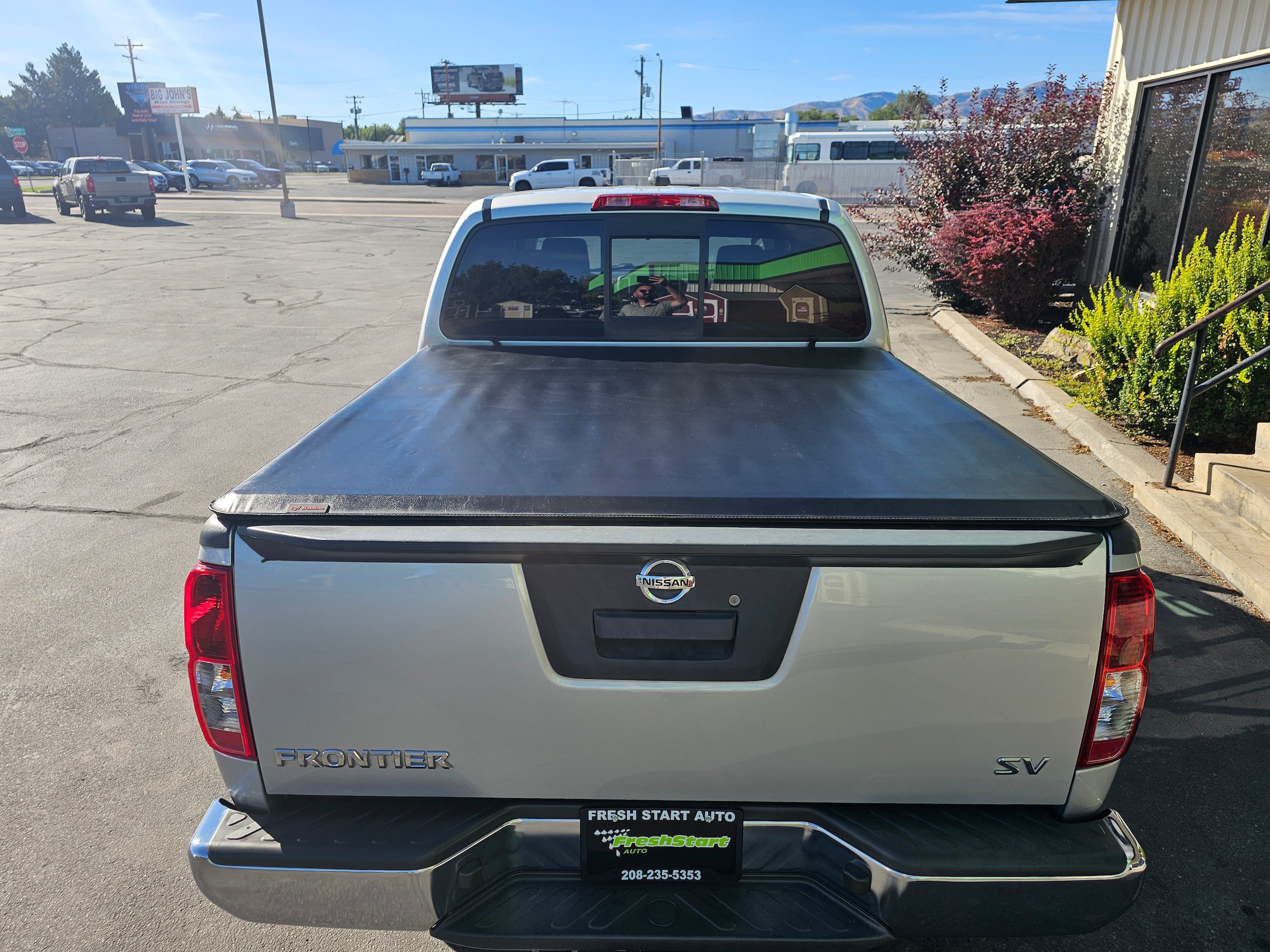 Used 2019 Nissan Frontier SV RWD image 8