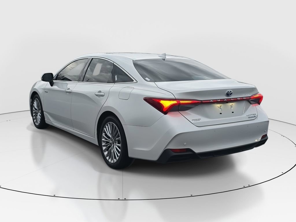 Used 2020 Toyota Avalon Limited image 7