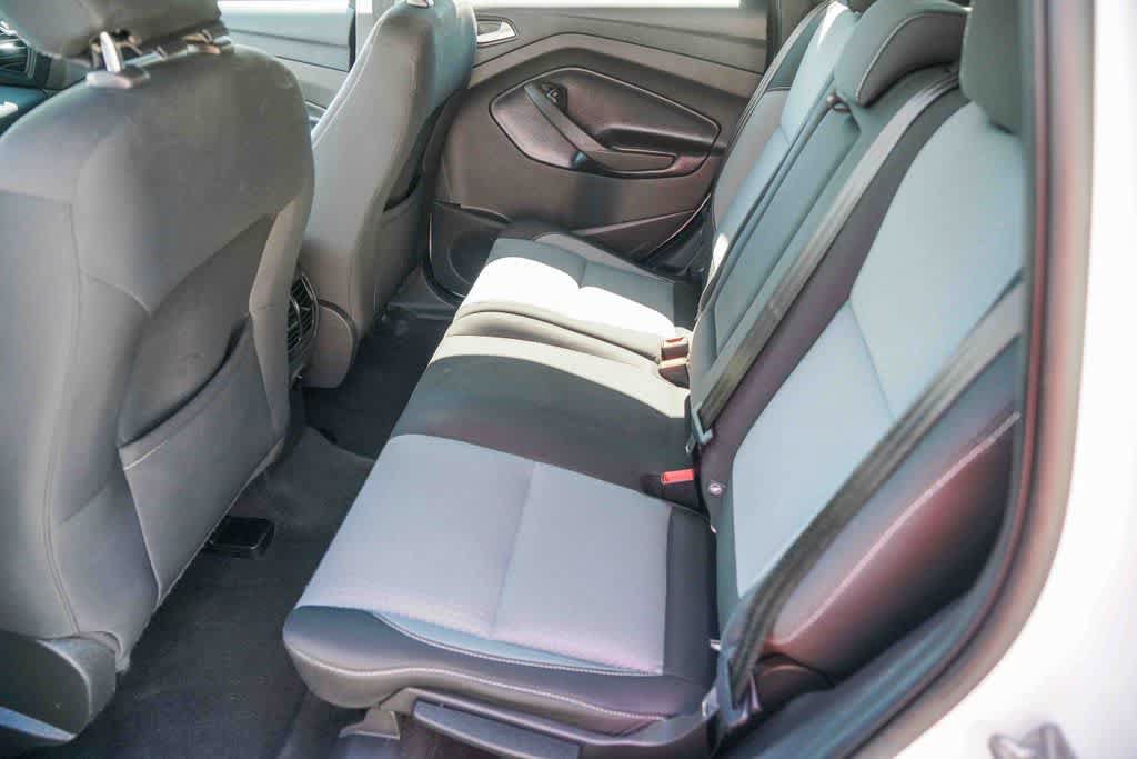 Used 2019 Ford Escape SE FWD image 17