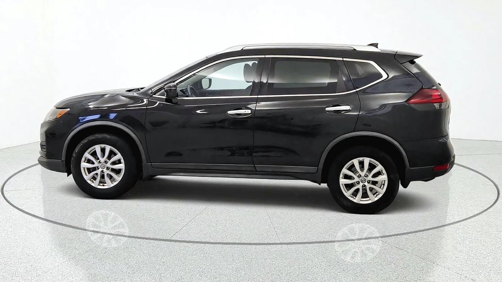 Used 2020 Nissan Rogue SV AWD/4WD image 5