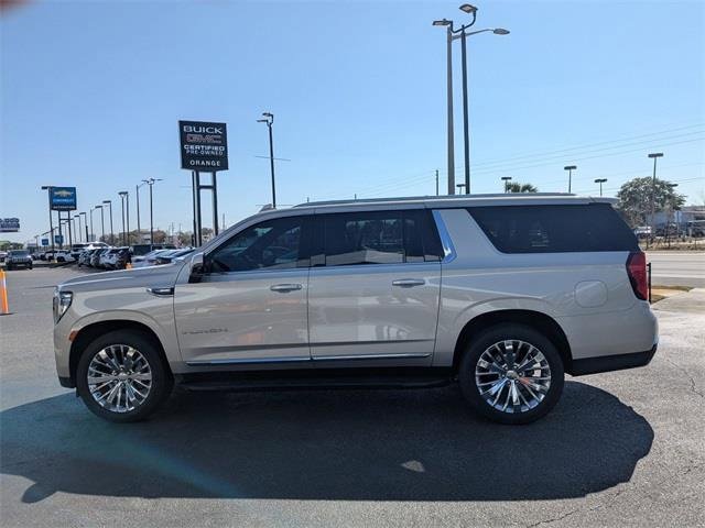 Used 2021 GMC Yukon XL SLT w/ SLT Luxury Plus Package image 7