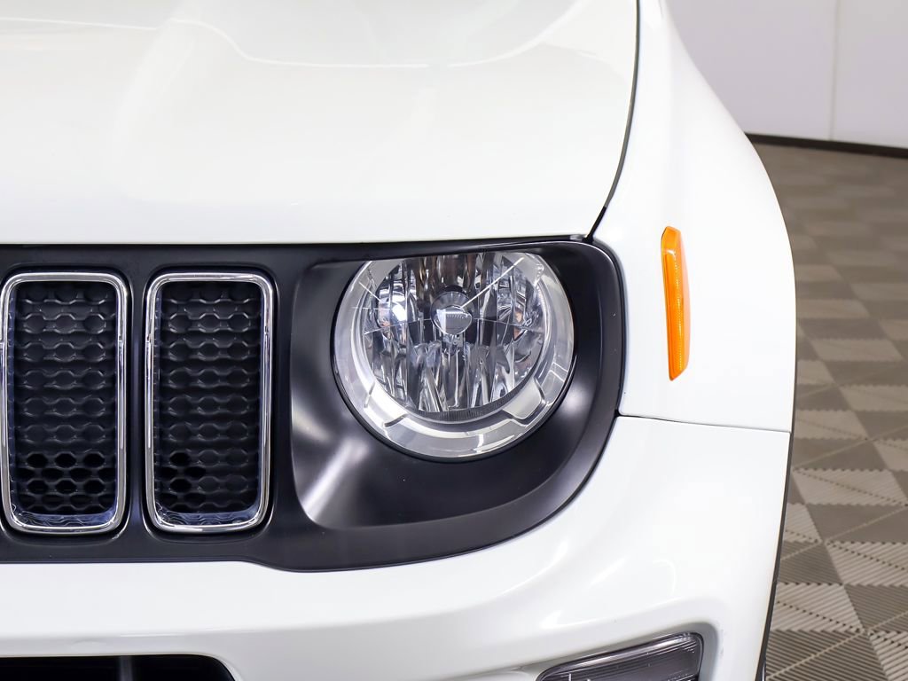 Used 2019 Jeep Renegade Latitude FWD image 11
