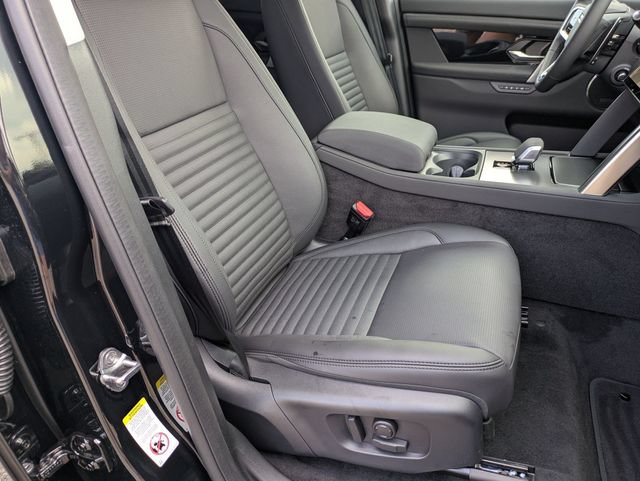 New 2025 Land Rover Discovery Sport S AWD/4WD image 18
