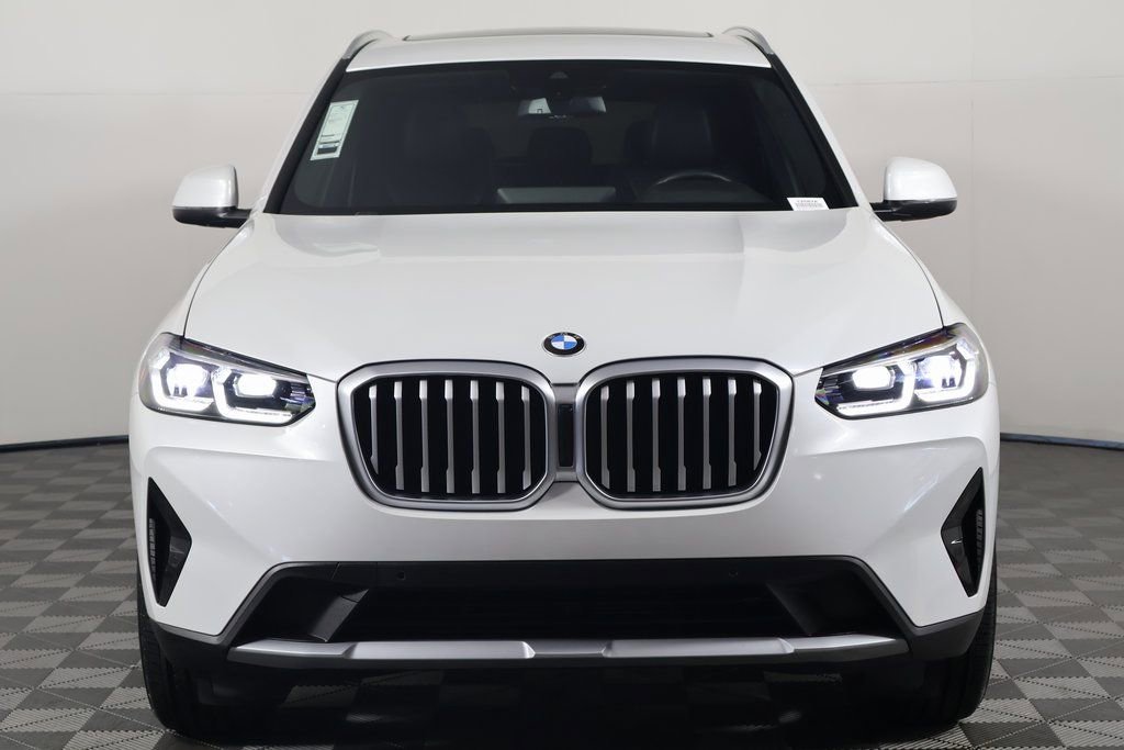 Used 2024 BMW X3 sDrive30i w/ Premium Package image 2