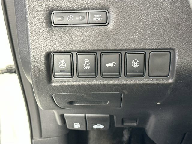 Used 2024 Nissan Murano SV image 25