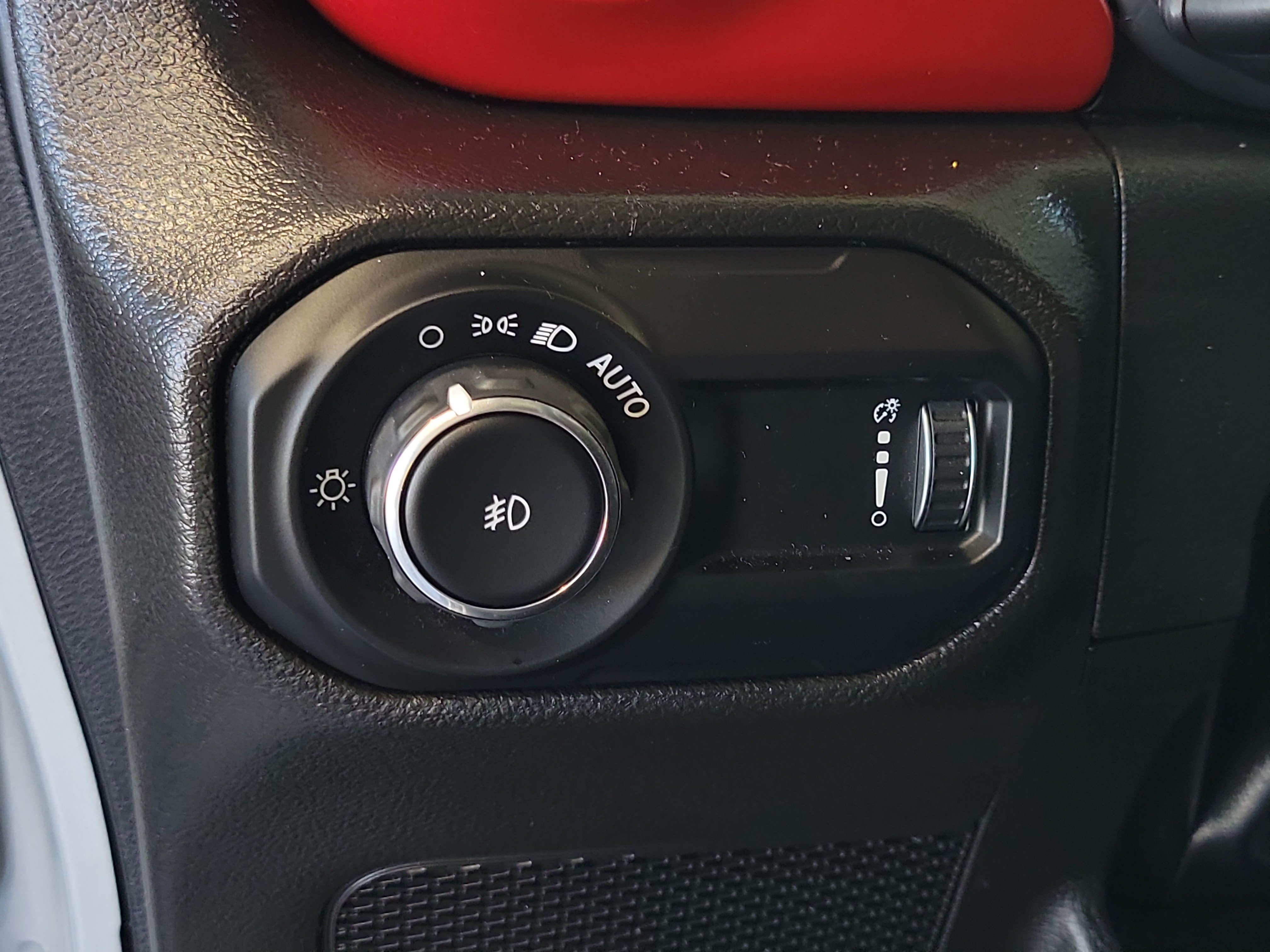 Certified 2023 Jeep Wrangler Unlimited Rubicon AWD/4WD image 21