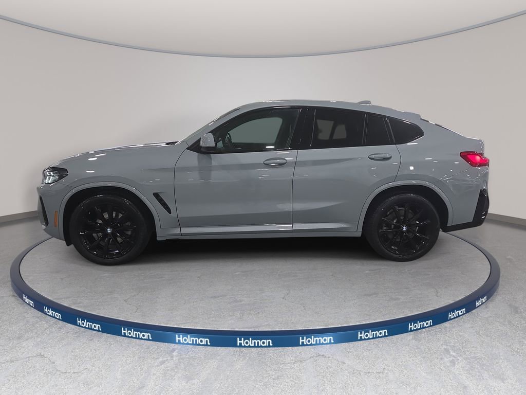 Used 2025 BMW X4 xDrive30i w/ M Sport Package image 9