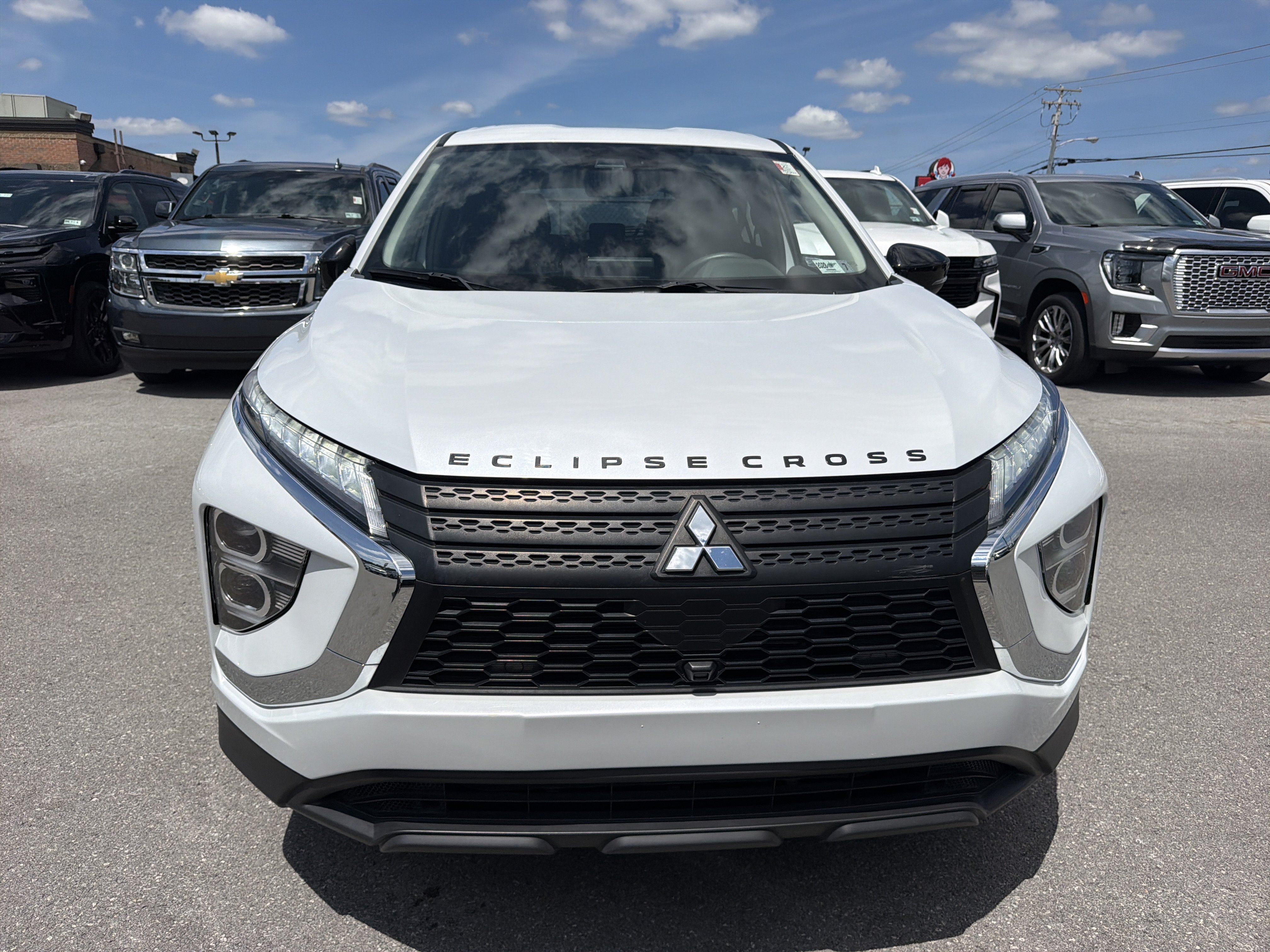 Used 2024 Mitsubishi Eclipse Cross LE AWD/4WD image 2