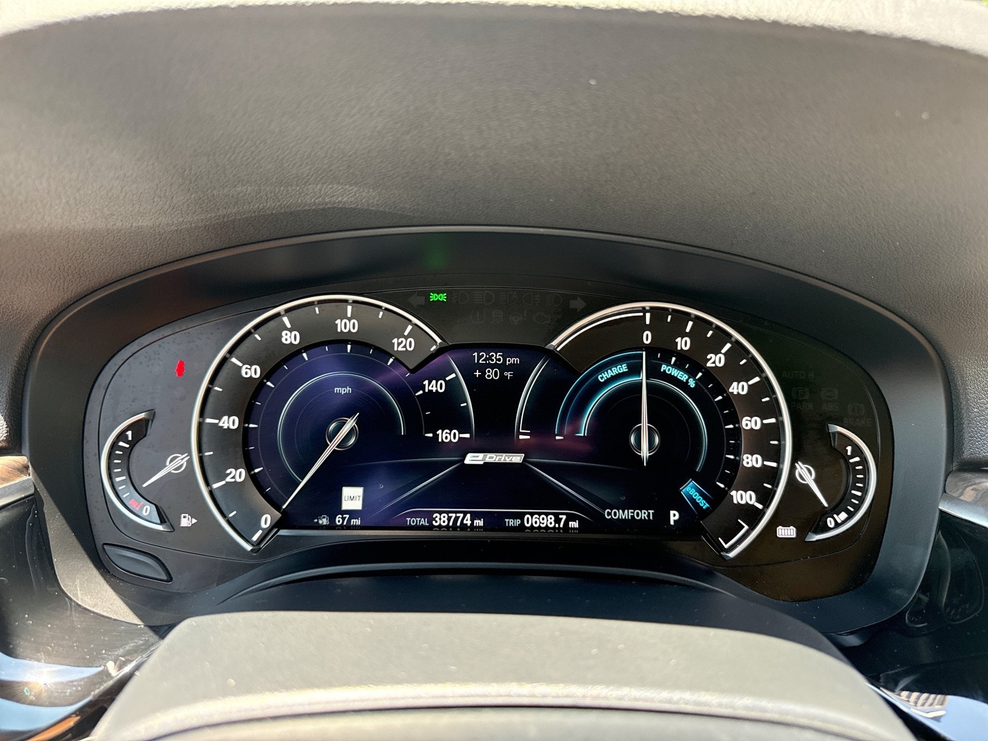 Used 2019 BMW 530e xDrive w/ Premium Package AWD/4WD image 10