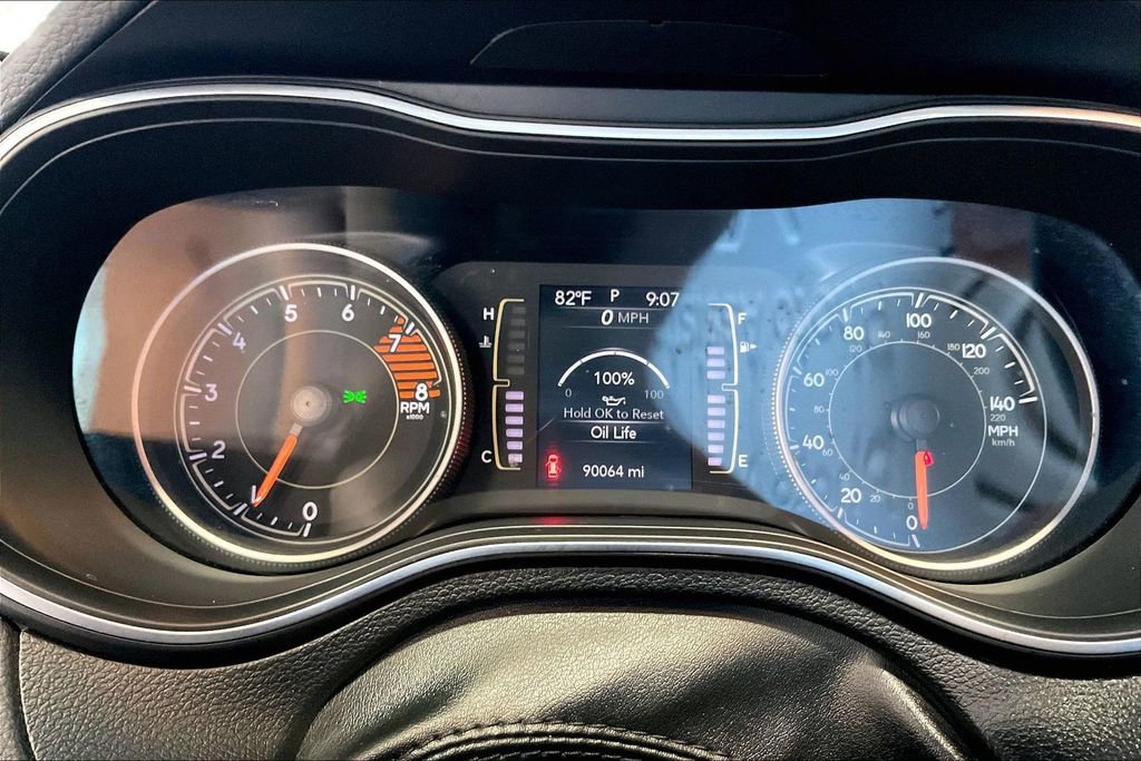 Used 2020 Jeep Cherokee Latitude FWD image 7