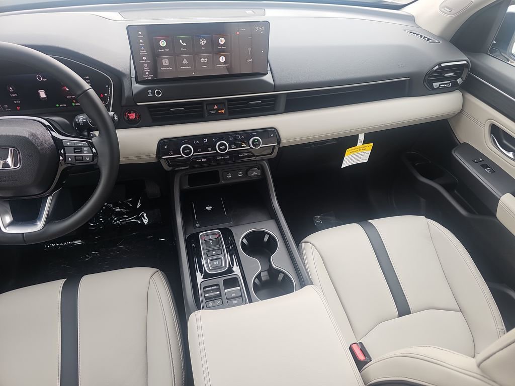 New 2026 Honda Pilot Touring image 10