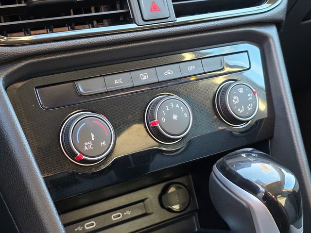 Used 2025 Volkswagen Taos S image 29