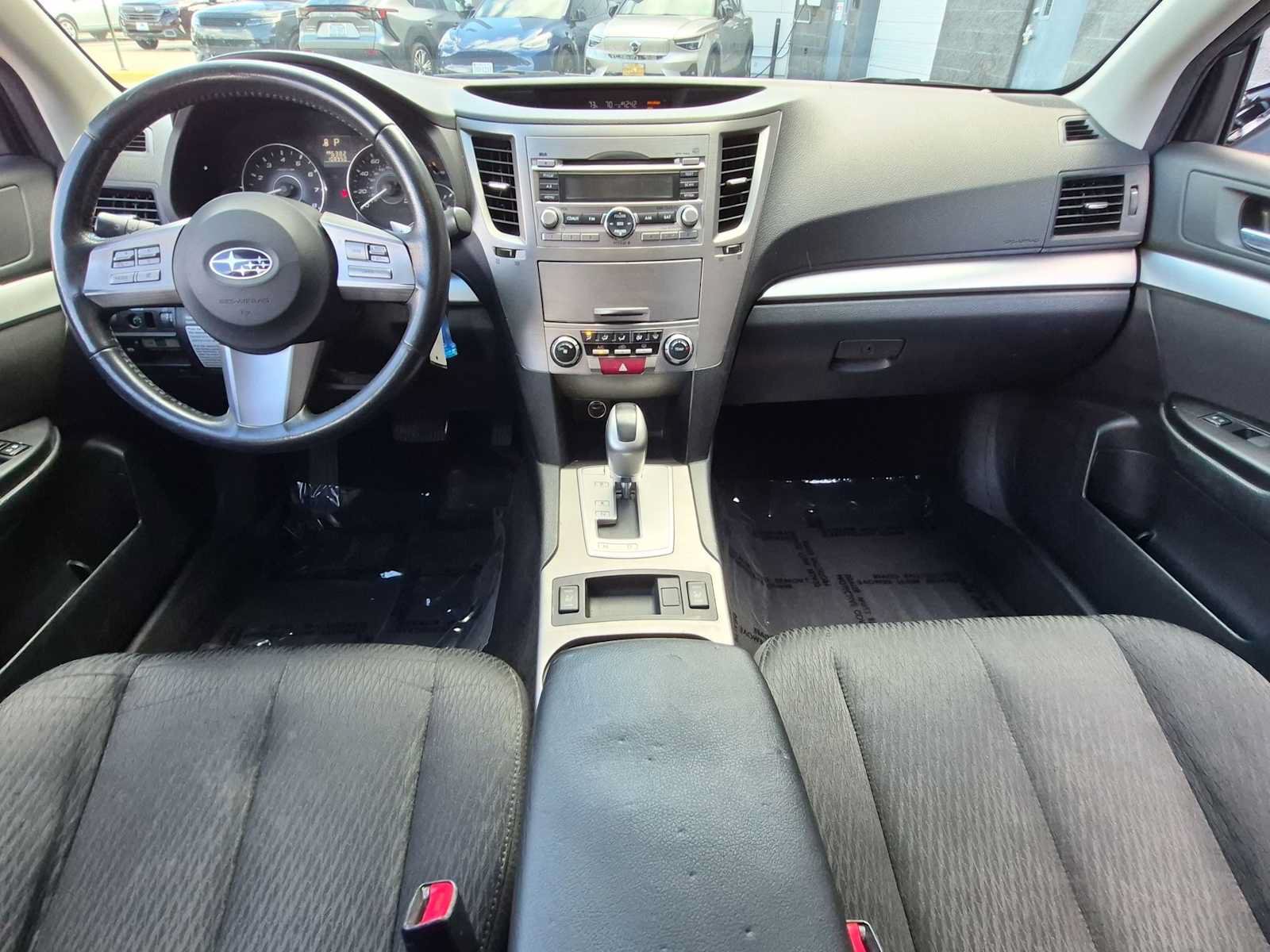 Used 2010 Subaru Outback 2.5i Premium AWD/4WD image 15