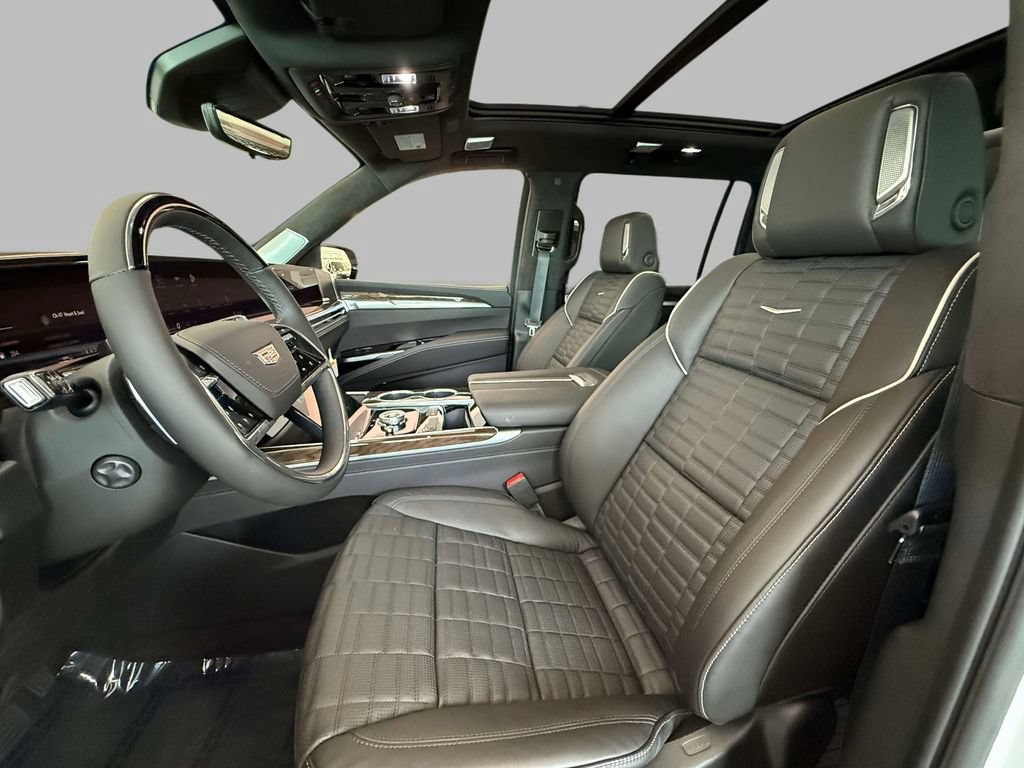 Used 2026 Cadillac Escalade ESV Platinum Luxury w/ LPO, Floor Liner Package AWD/4WD image 2