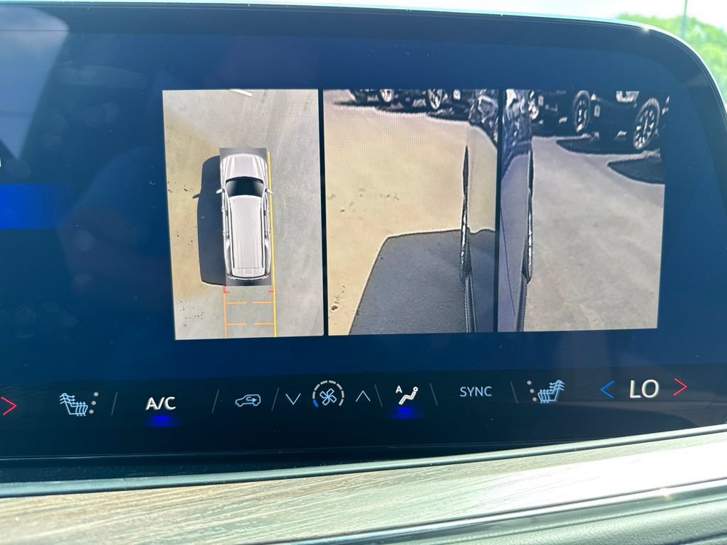 New 2026 Chevrolet Suburban LT AWD/4WD image 41