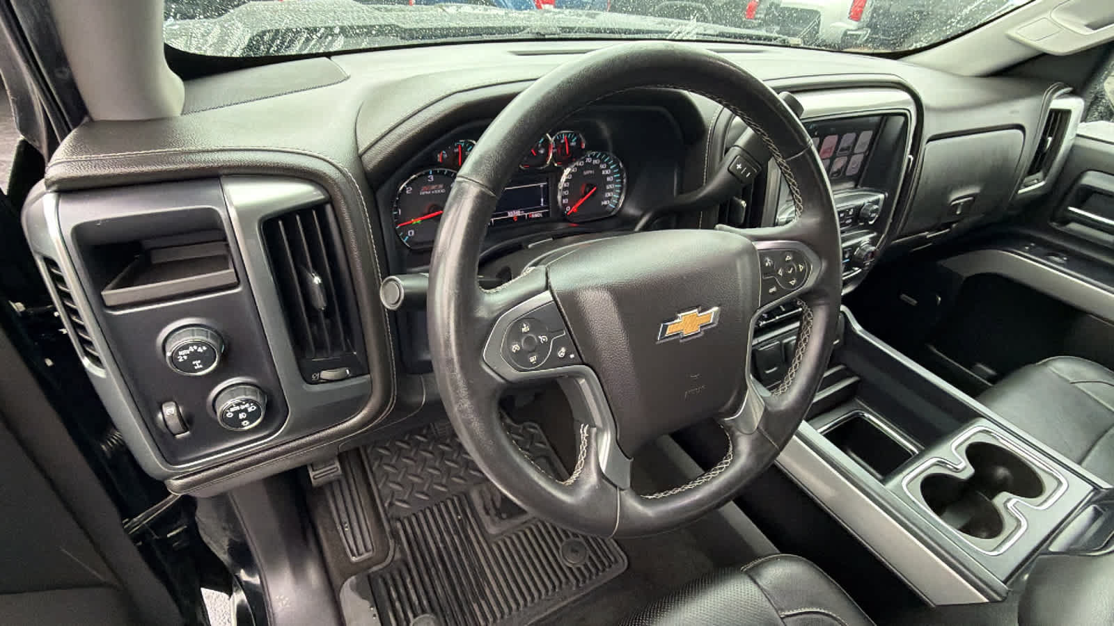 Used 2017 Chevrolet Silverado 1500 LTZ Z71 w/ Redline Edition AWD/4WD image 10