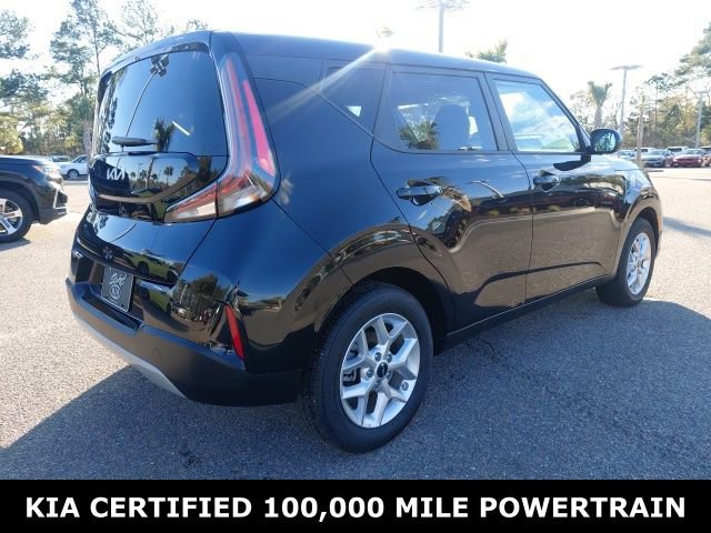 Certified 2025 Kia Soul LX FWD image 5