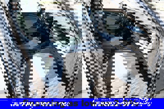 New 2025 Volkswagen Tiguan SE image 42