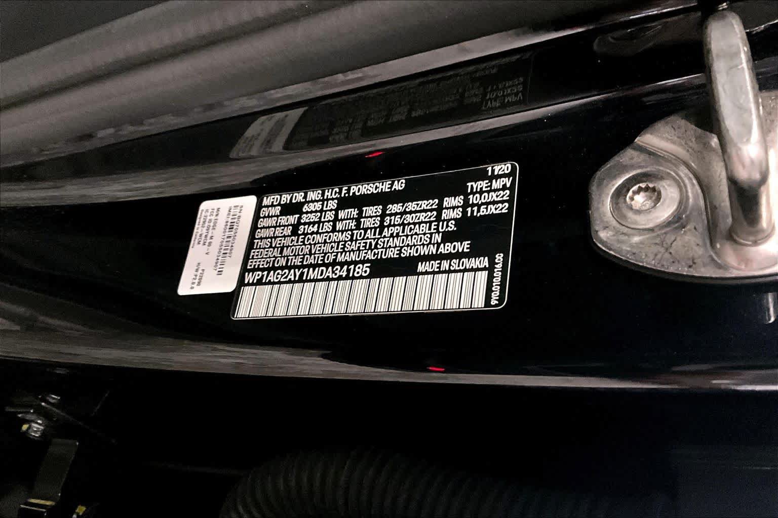 Used 2021 Porsche Cayenne GTS AWD/4WD image 33