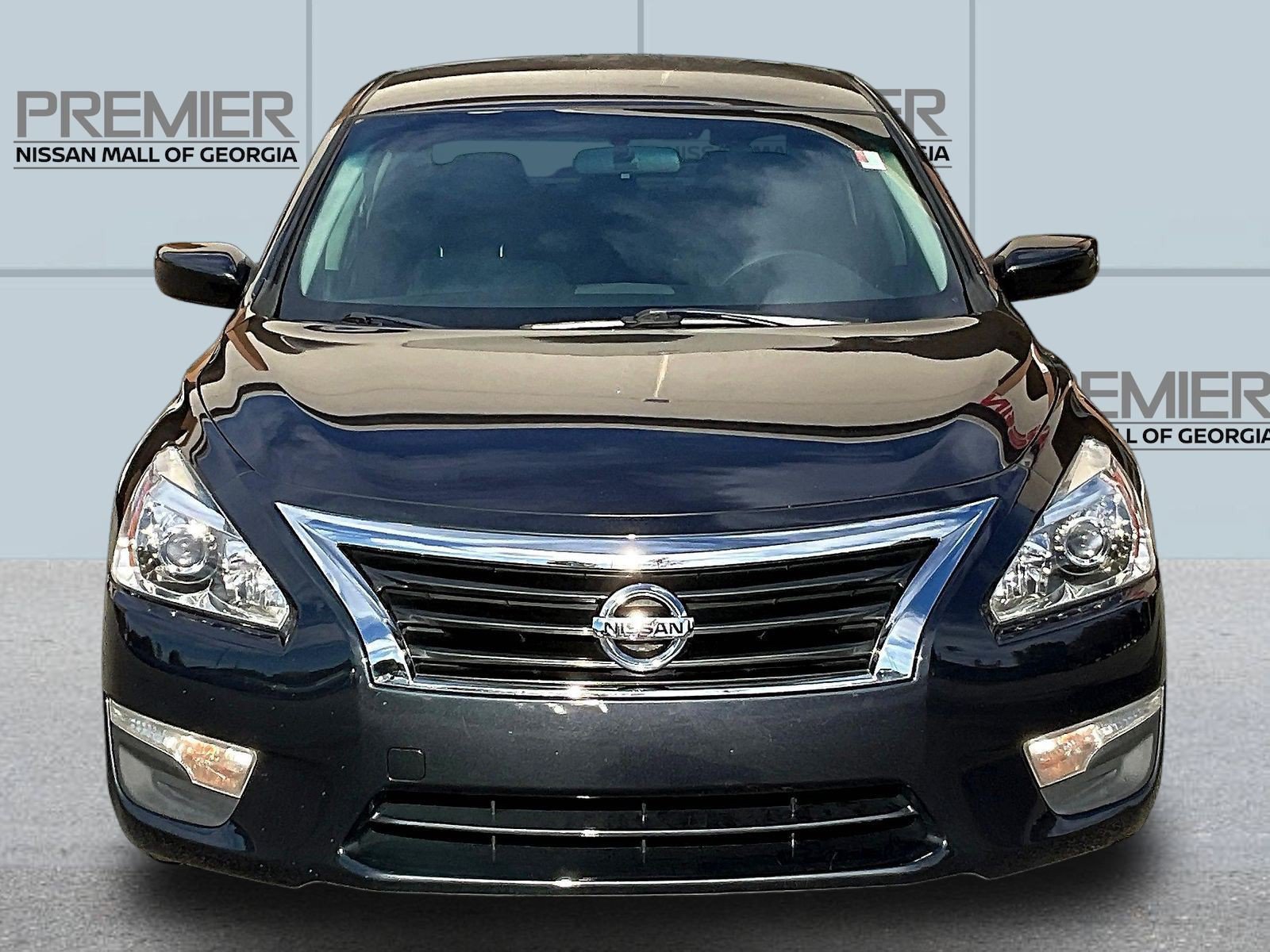 Used 2015 Nissan Altima 2.5 S w/ Special Edition Package FWD image 2