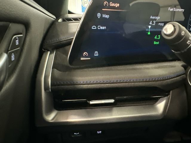 Used 2024 Cadillac XT4 Sport image 17