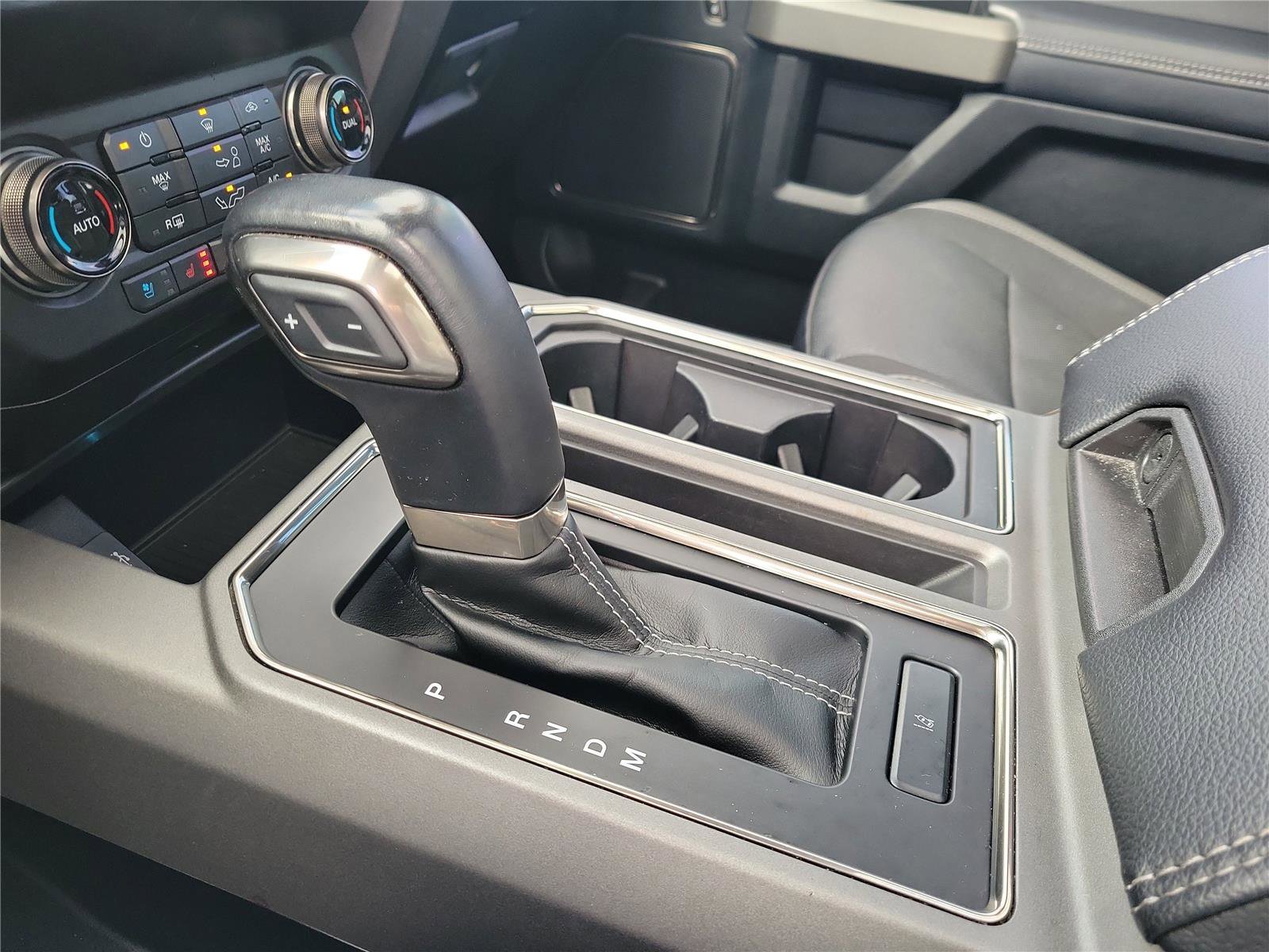 Used 2020 Ford F150 Raptor w/ Equipment Group 802A Luxury image 29