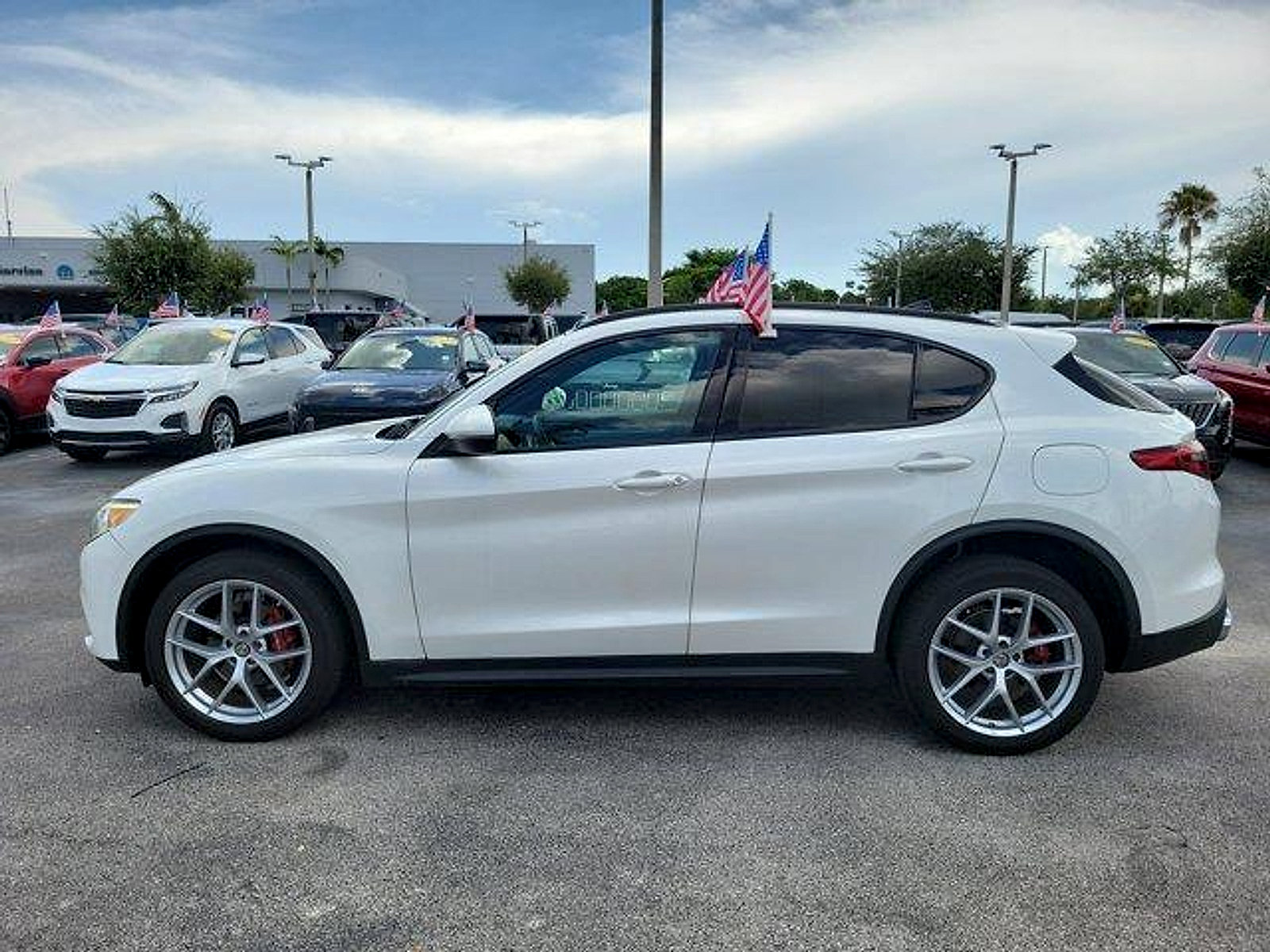 Used 2018 Alfa Romeo Stelvio Ti Sport AWD/4WD image 4