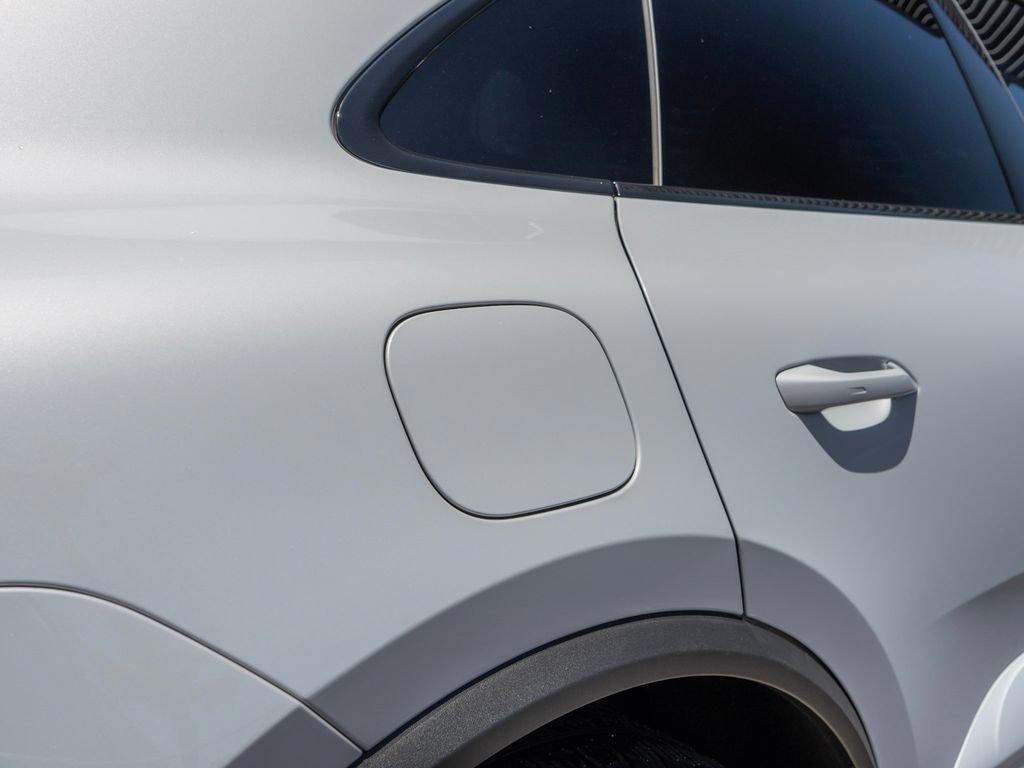 Used 2024 Porsche Macan 4 Electric AWD/4WD image 15
