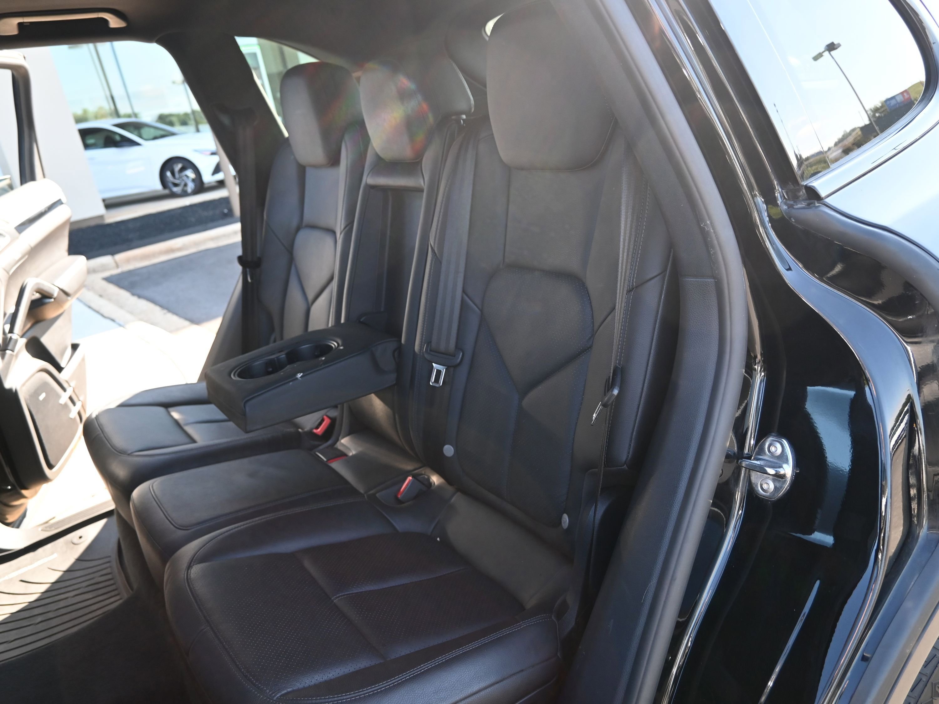 Used 2014 Porsche Cayenne image 29