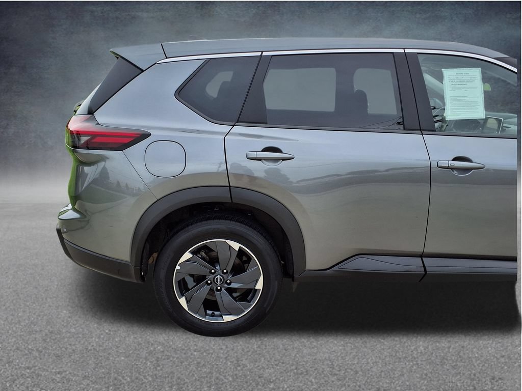 Used 2025 Nissan Rogue SV FWD image 20