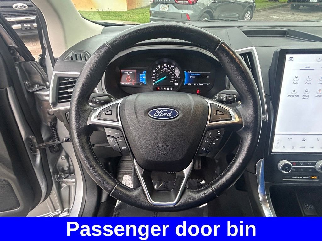 Used 2022 Ford Edge Titanium image 15