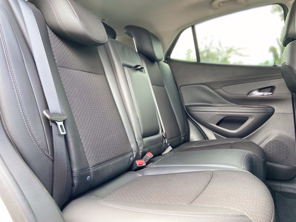 Used 2020 Buick Encore Preferred w/ Safety Package FWD image 21