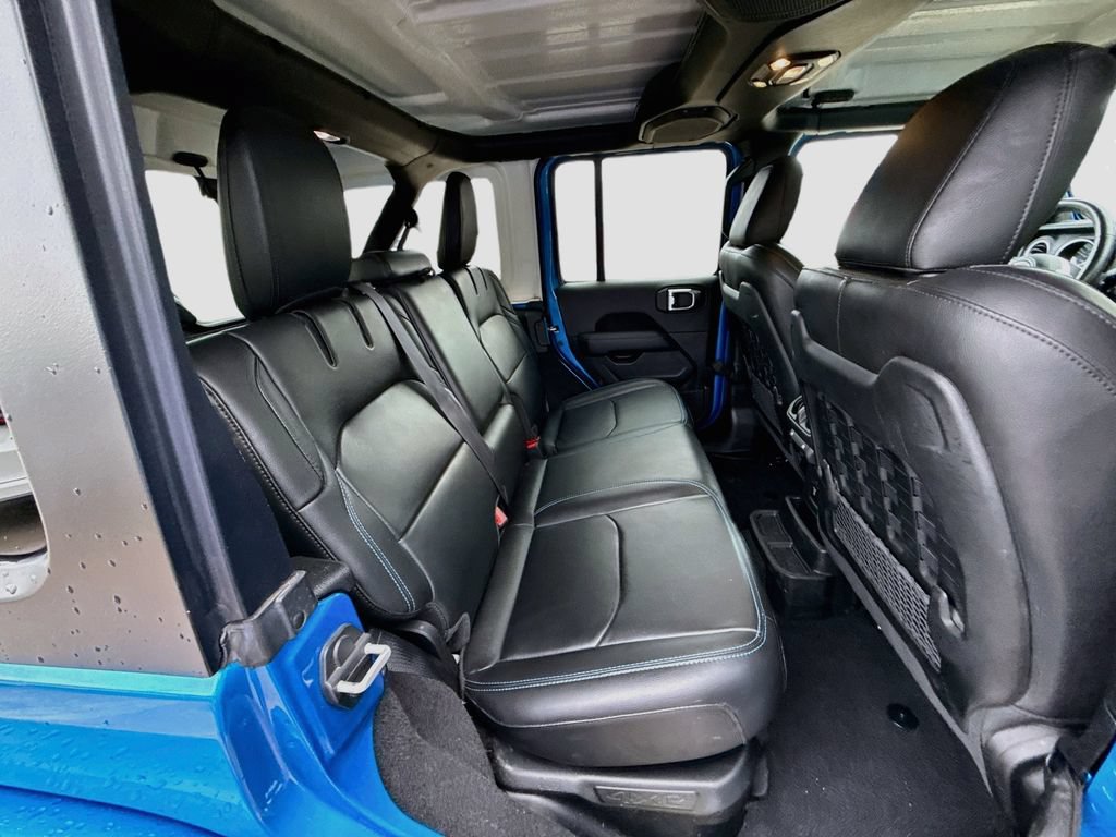 Used 2023 Jeep Wrangler Unlimited Rubicon 4xe w/ Cold Weather Group AWD/4WD image 32
