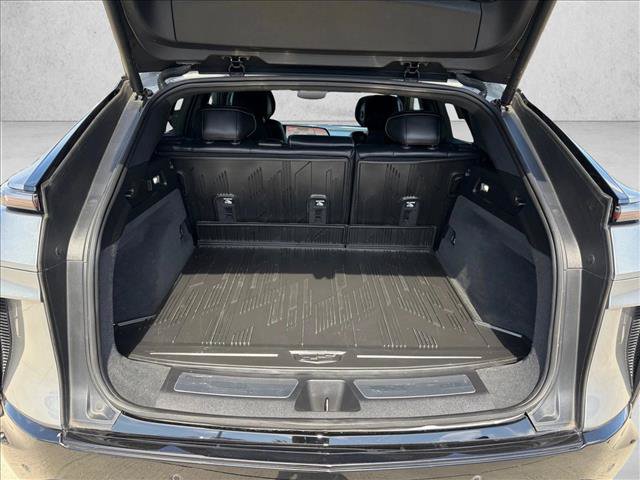 Used 2025 Cadillac Lyriq Sport w/ LPO, Floor Liner Package AWD/4WD image 6