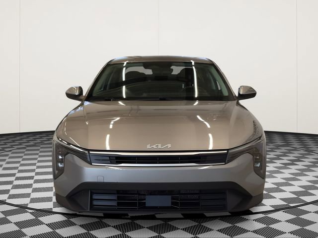 Used 2025 Kia K4 image 3