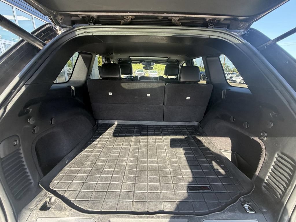 Used 2017 Jeep Grand Cherokee Limited AWD/4WD image 12