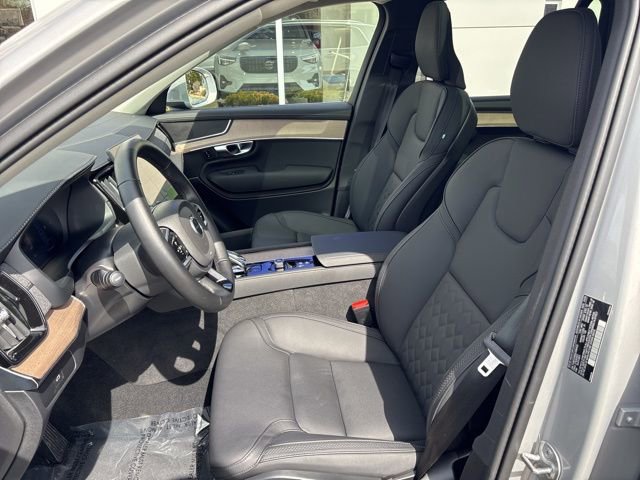 Used 2025 Volvo XC90 B5 Plus image 19