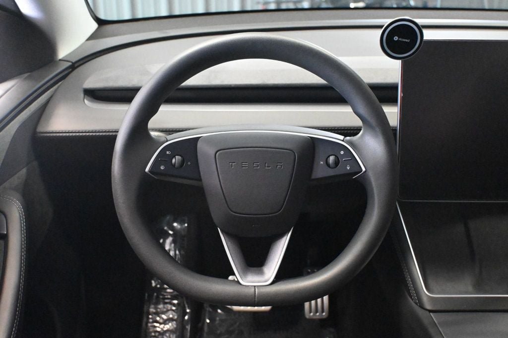 Used 2026 Tesla Model Y Long Range AWD/4WD image 12