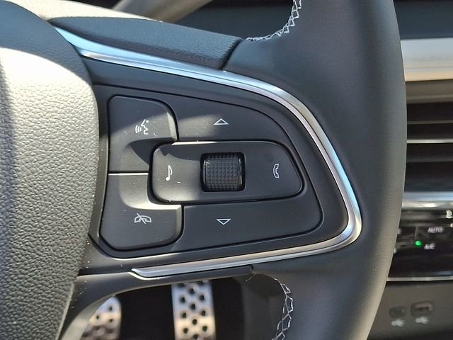Used 2025 Buick Encore GX Avenir w/ Avenir Convenience Package AWD/4WD image 23