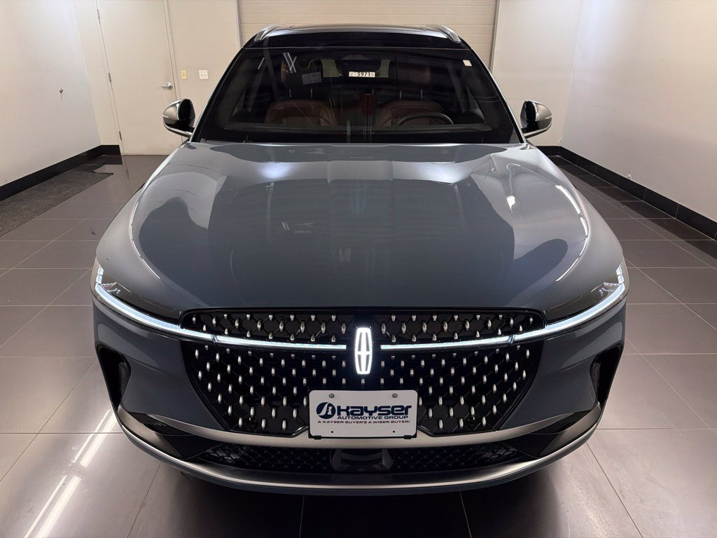 New 2026 Lincoln Nautilus Reserve AWD/4WD image 2