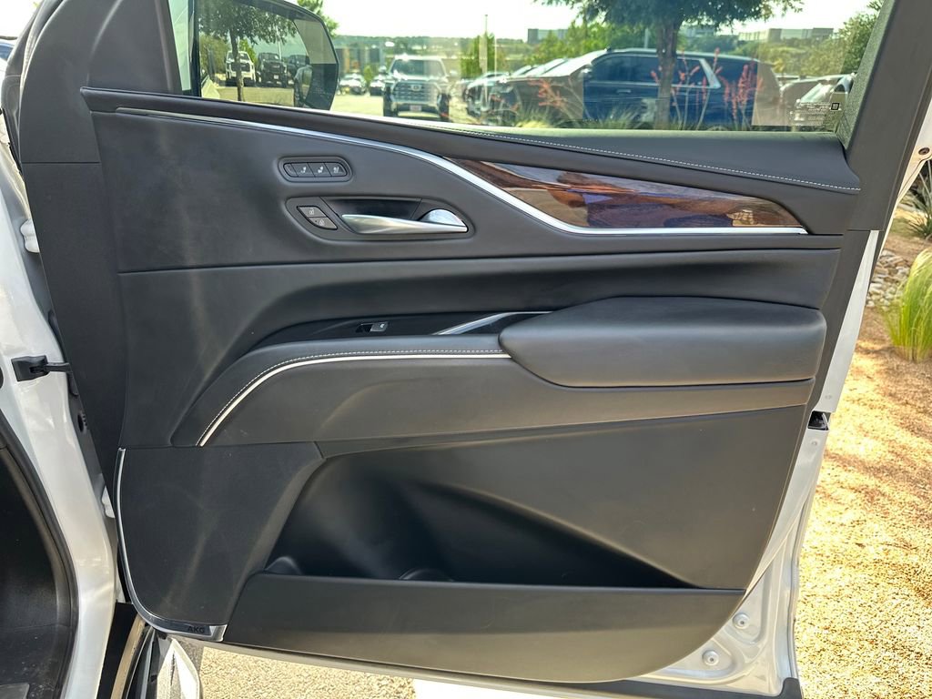 Used 2021 Cadillac Escalade Sport Platinum image 40